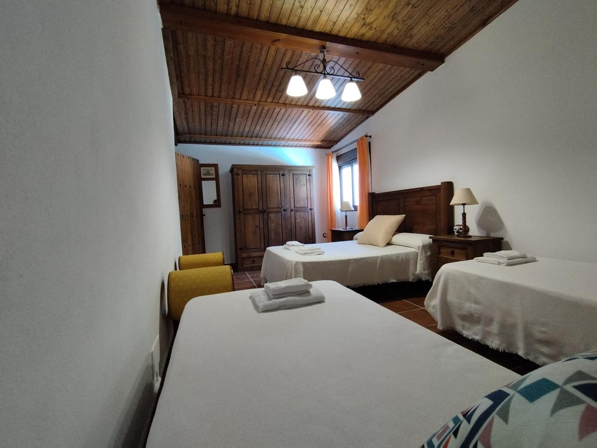 Vivienda Rural Los Madronos Malcocinado  外观 照片